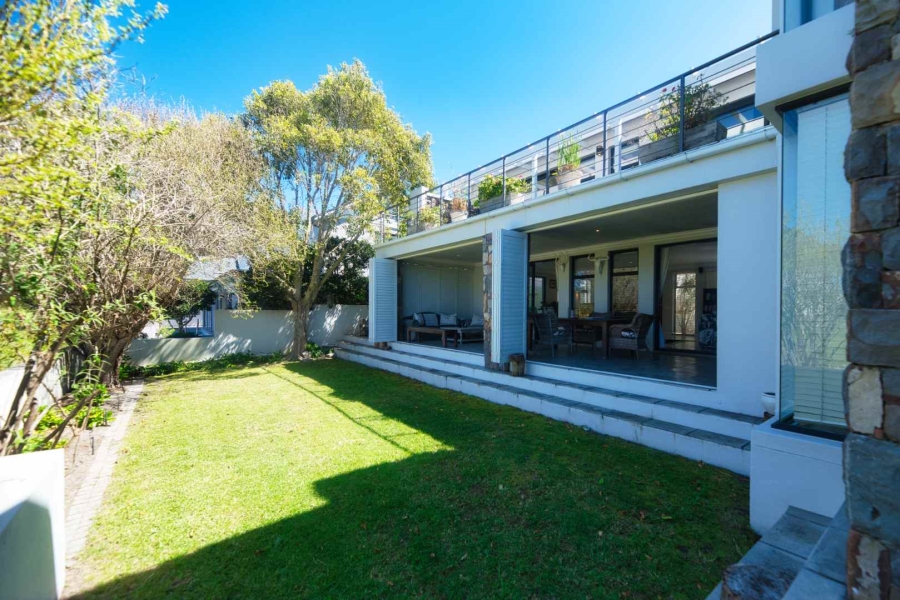 4 Bedroom Property for Sale in Fernkloof Estate Western Cape